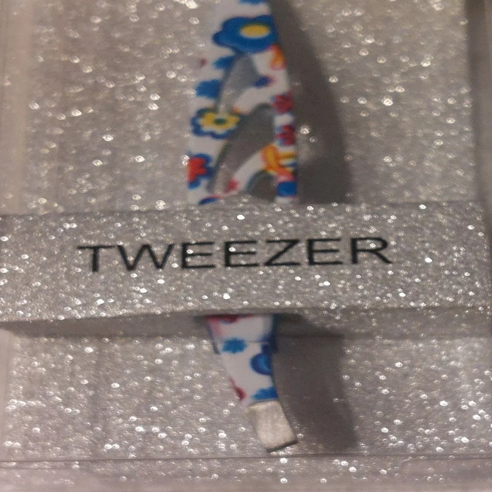 I'll send you a random beautiful Tweezers for only $6. Look good, Plucking!